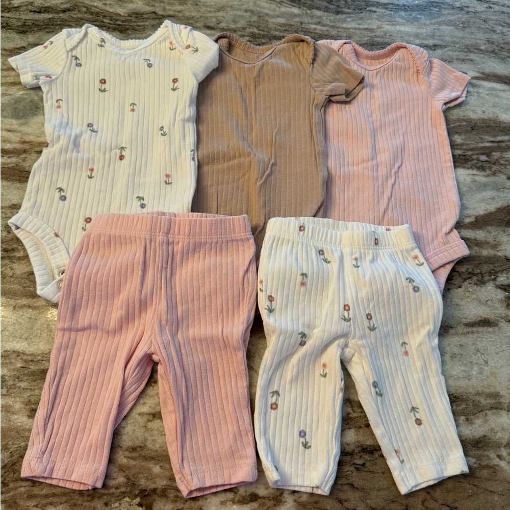 Carters newborn set